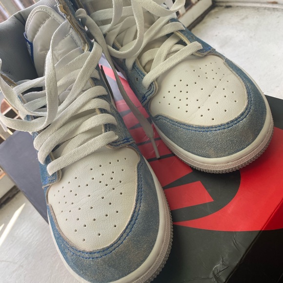 YOUTH Air Jordan 1 retro high OG - Picture 4 of 7